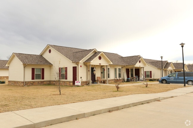 Building Photo - Brookstone Heights