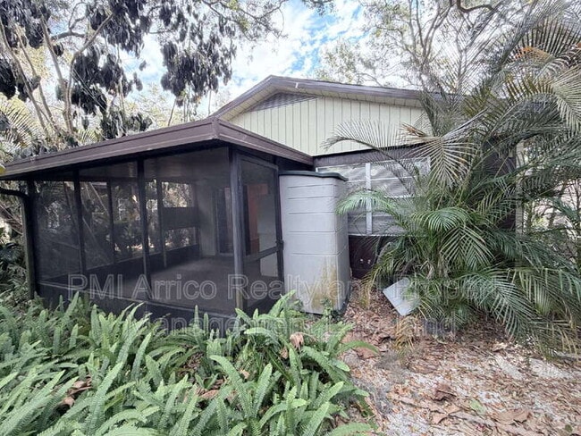 Building Photo - 141 Fernery Rd