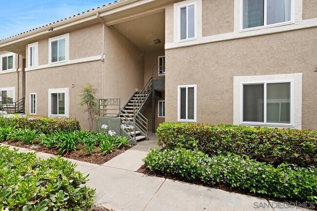 Building Photo - 7455 Charmant Dr