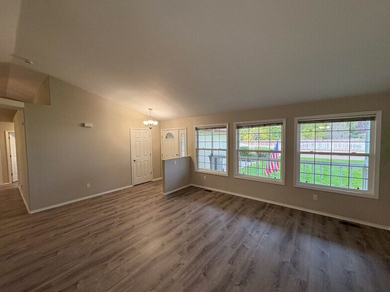 Building Photo - 3305 Kaden Ln