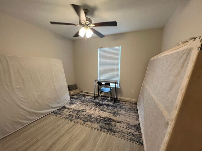 Building Photo - Updated 4 Bedroom, 3 1/2-bathroom home