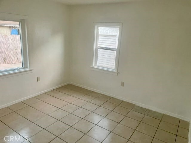 Building Photo - 3906 W 109th St