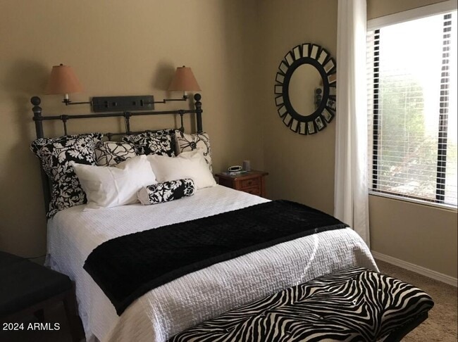 Building Photo - 26006 S Foxglenn Dr