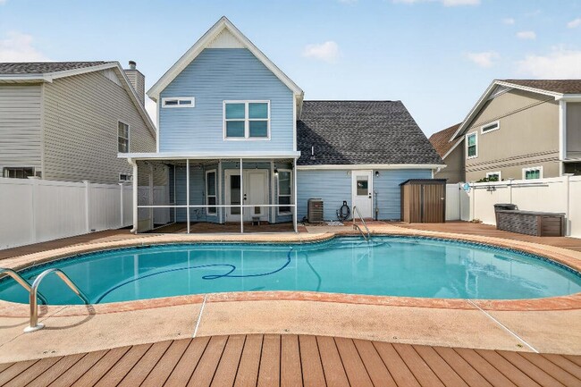 Building Photo - 402 Sandy Ridge Cir