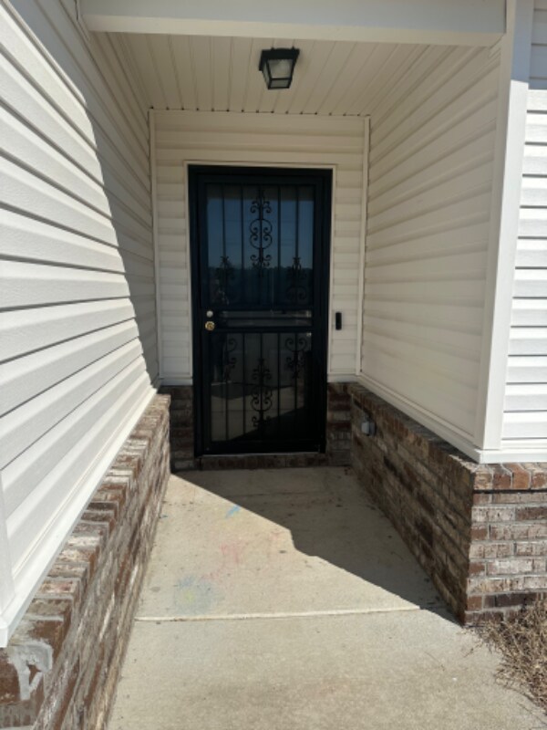 Building Photo - 4448 Olympic Dr