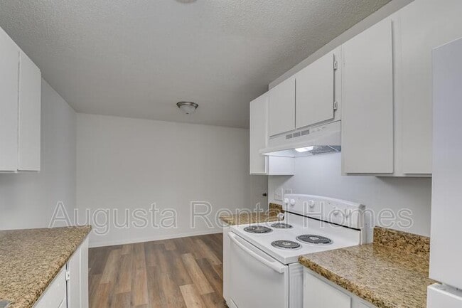 Building Photo - 940 Stevens Creek Rd