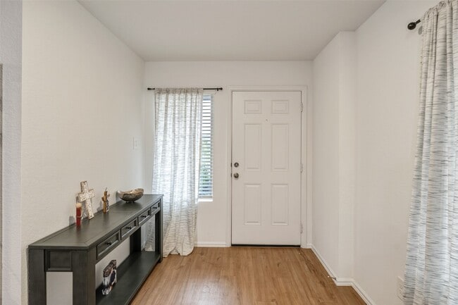 Building Photo - 17118 Quaking Aspen Ln