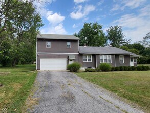 Building Photo - 3854 S Sherman Dr