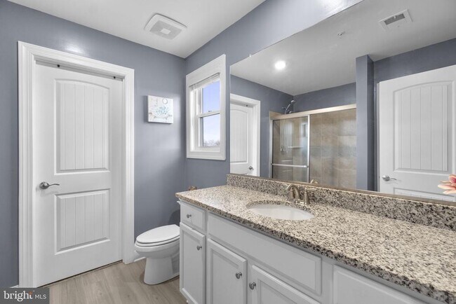 Building Photo - 10005 Maids Fancy Way