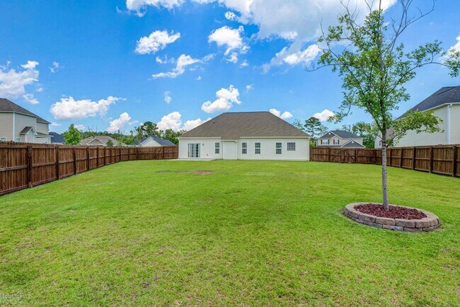 Building Photo - 116 Regatta Way
