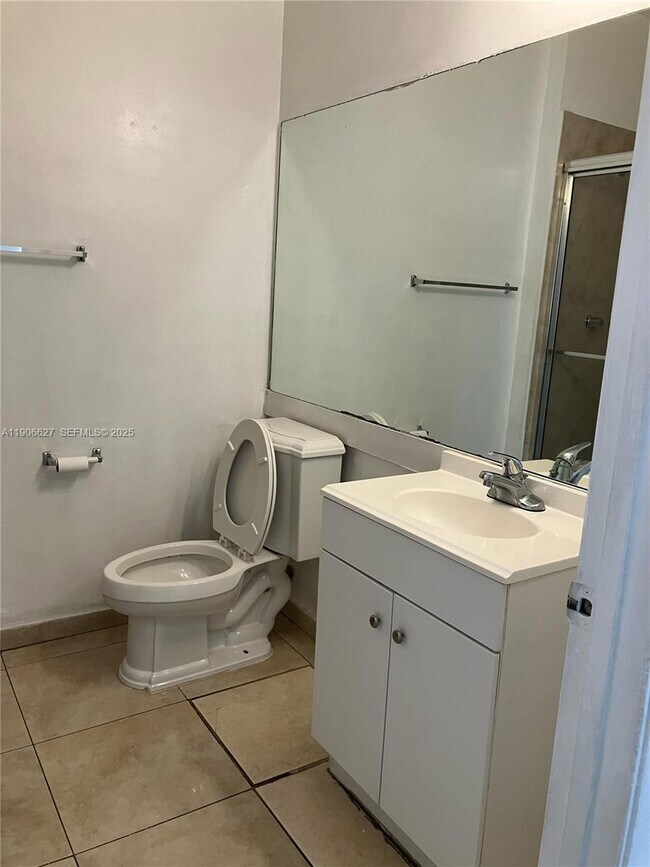 Building Photo - 601 Cypress Lake Blvd