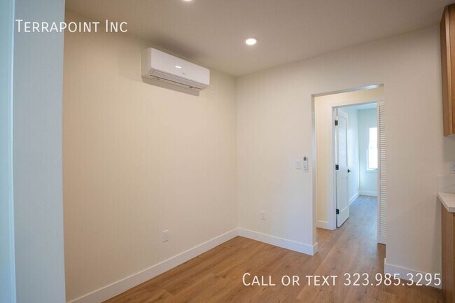 Building Photo - 1038 Westmoreland Ave