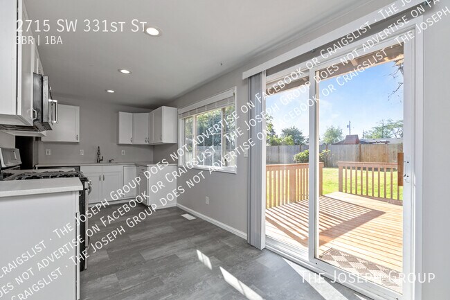 Building Photo - 2715 SW 331st St