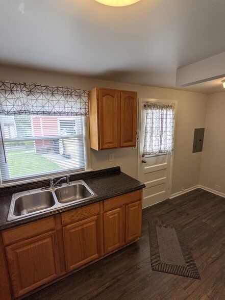 Building Photo - 3014 Sunnymede Ave