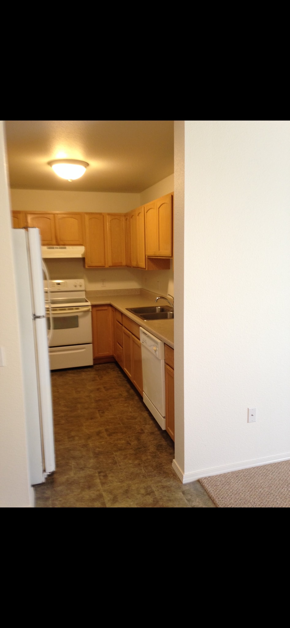 Kitchen - 75-5743 Alahou St