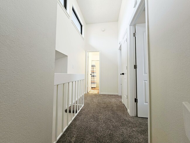 Building Photo - 7486 Liberty Bell Dr