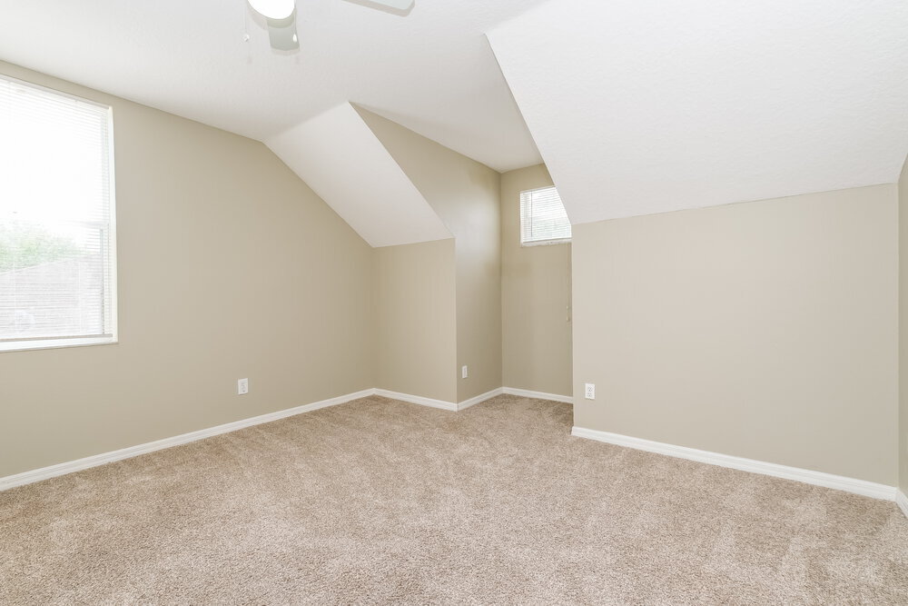Building Photo - 3002 Summer Cruise Dr