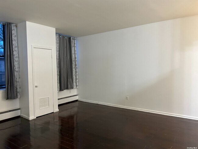 Building Photo - 84-10 101st St