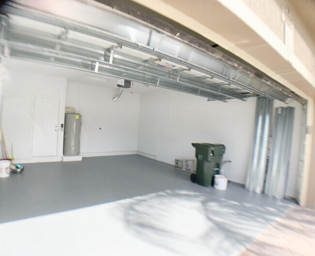 Building Photo - 5152 Woodfield Way