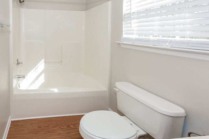 Building Photo - 1702 Cottage Creek Rd