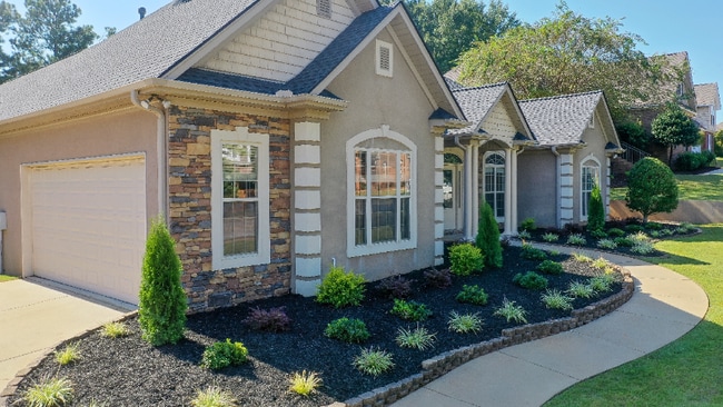 Building Photo - 2025 Keystone Dr