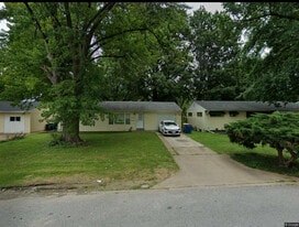 Building Photo - 10140 Dellridge Ln