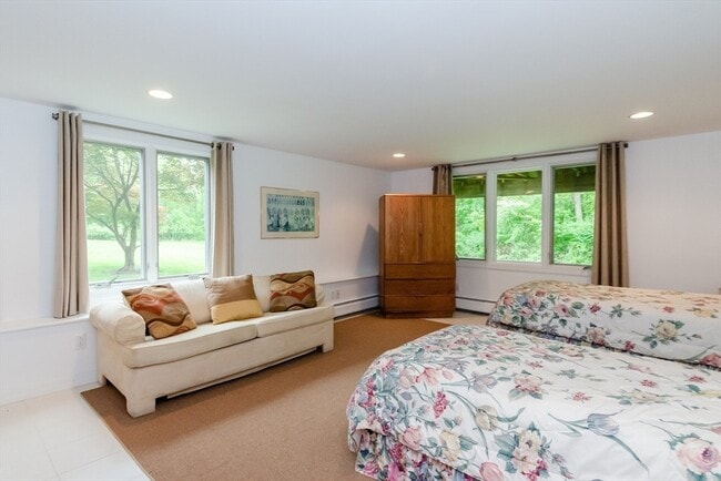 Building Photo - 3 Nonquitt Ave