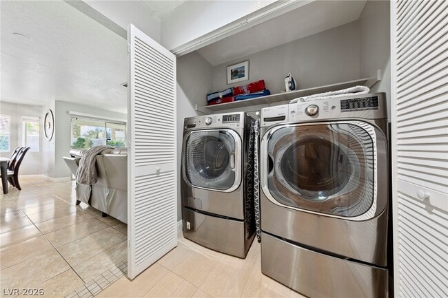 Building Photo - 449 Rutherford Cir