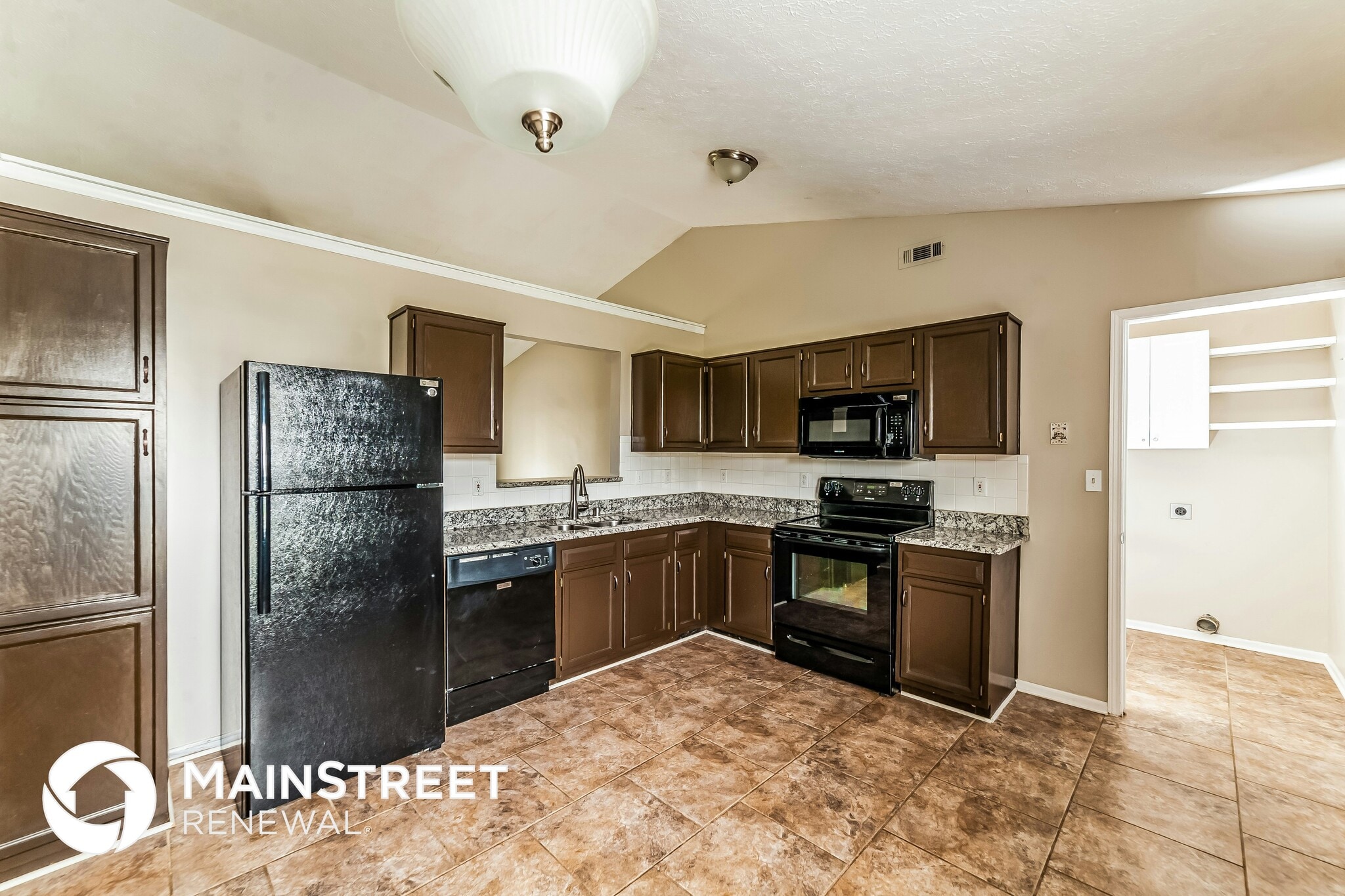 Building Photo - 9625 Combs Ln