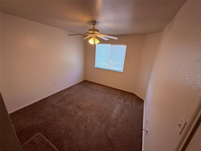 Building Photo - 111 Cedar Ln