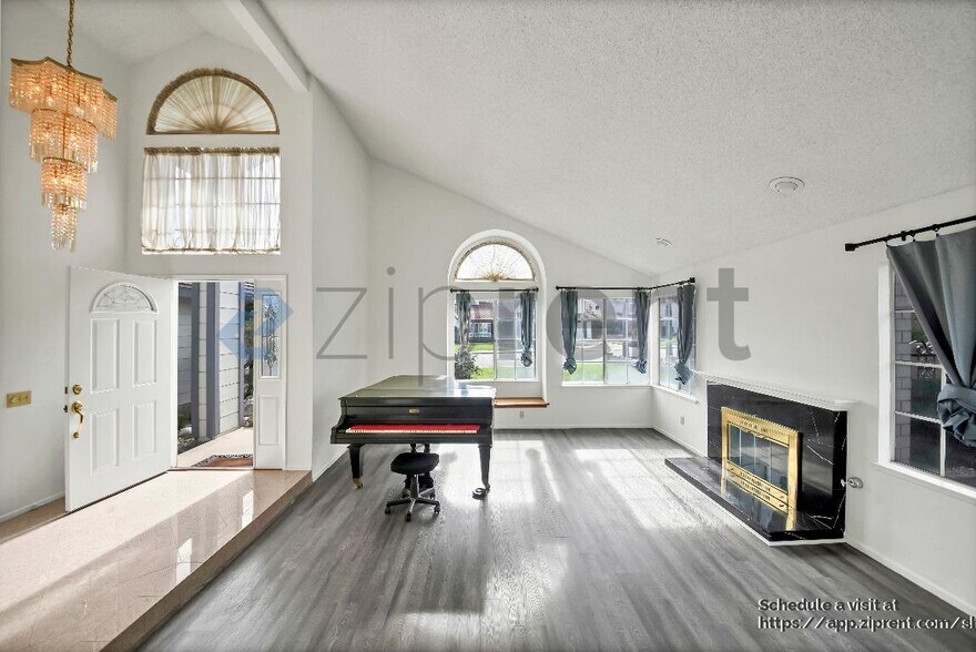 Building Photo - 19335 E Branding Iron Rd