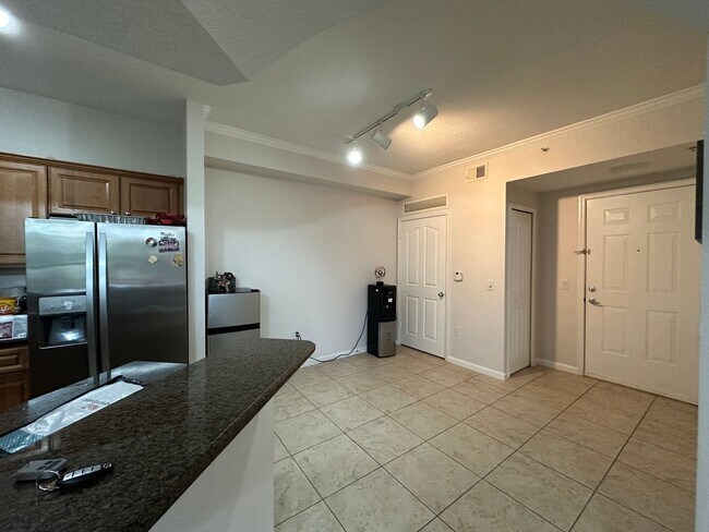 Building Photo - ANNUAL RENTAL - POSITANO PLACE 2 BED / 2 BATH