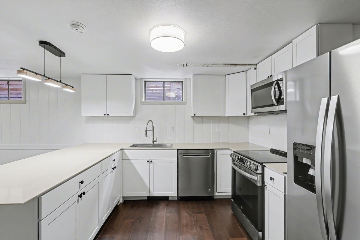 Building Photo - 2215 N Wahsatch Ave