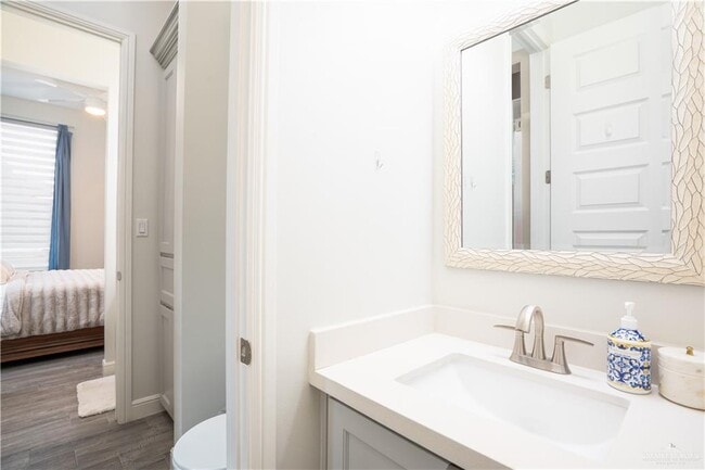 Building Photo - 2200 S 10th St