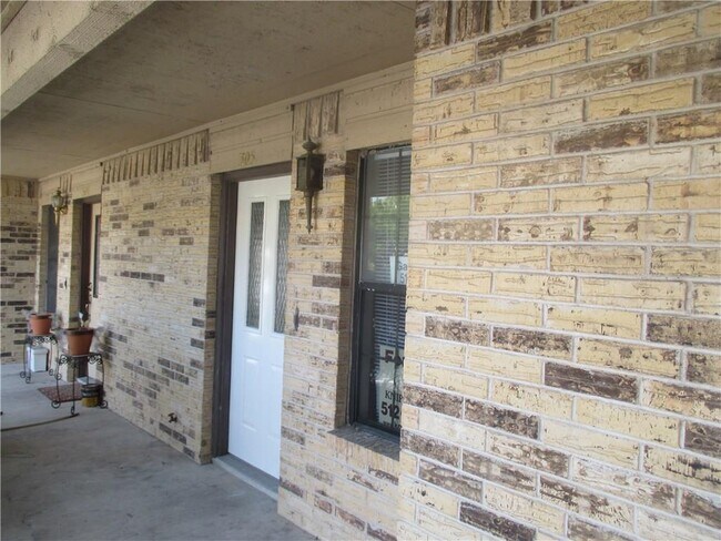 Primary Photo - 7800 Northcrest Blvd