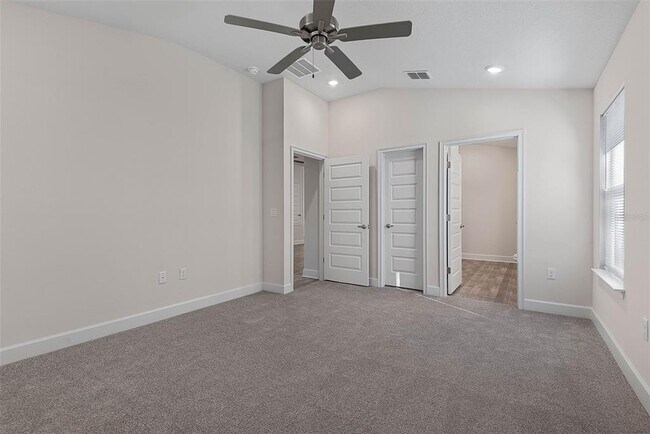 Building Photo - 14 Reston Pl