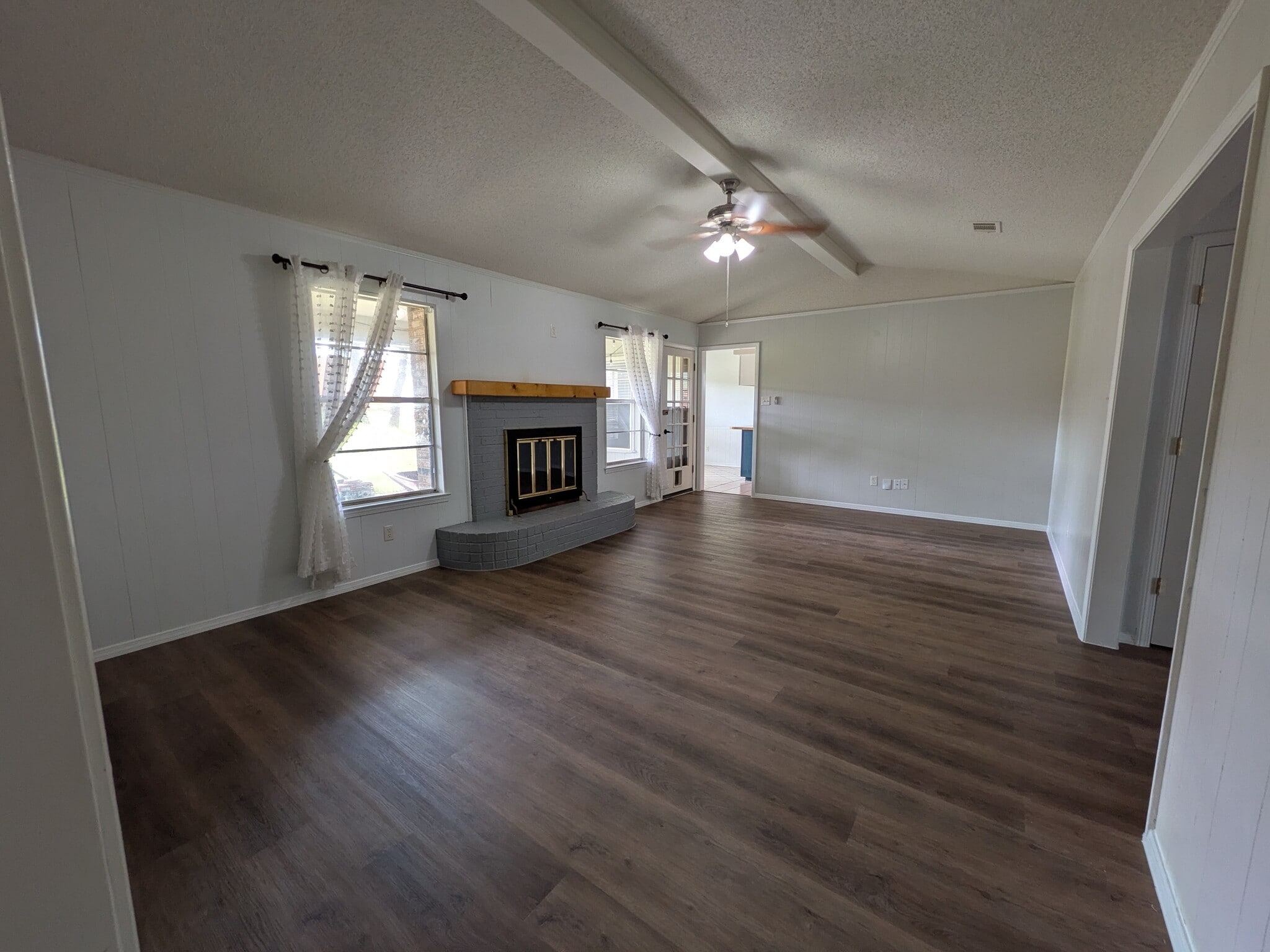 Building Photo - 2305 Stockbridge Ct