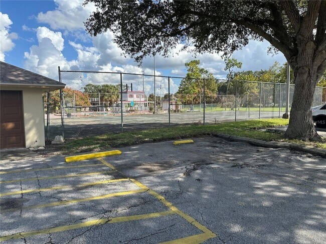 Building Photo - 6060 Village Cir S