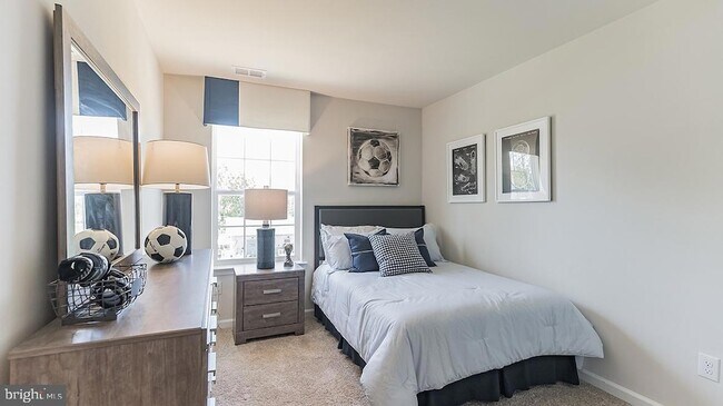 Building Photo - 141 Mazzeo Dr