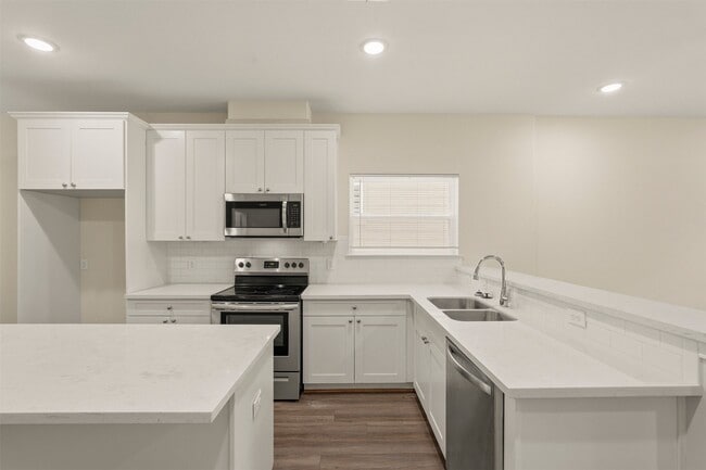 Building Photo - 2218 Bringhurst St