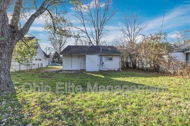 Building Photo - 2416 Dawnlight Ave