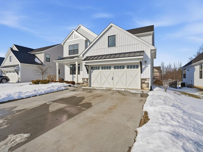 Building Photo - 6246 Hawthorne Ave