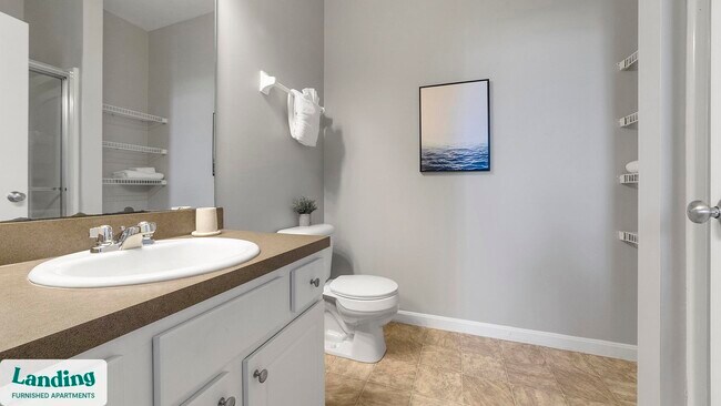 Building Photo - 6460 Chelsea Glen Dr