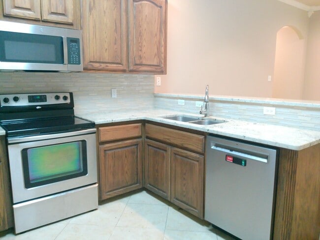 Building Photo - 4750 Grand Junction Drive