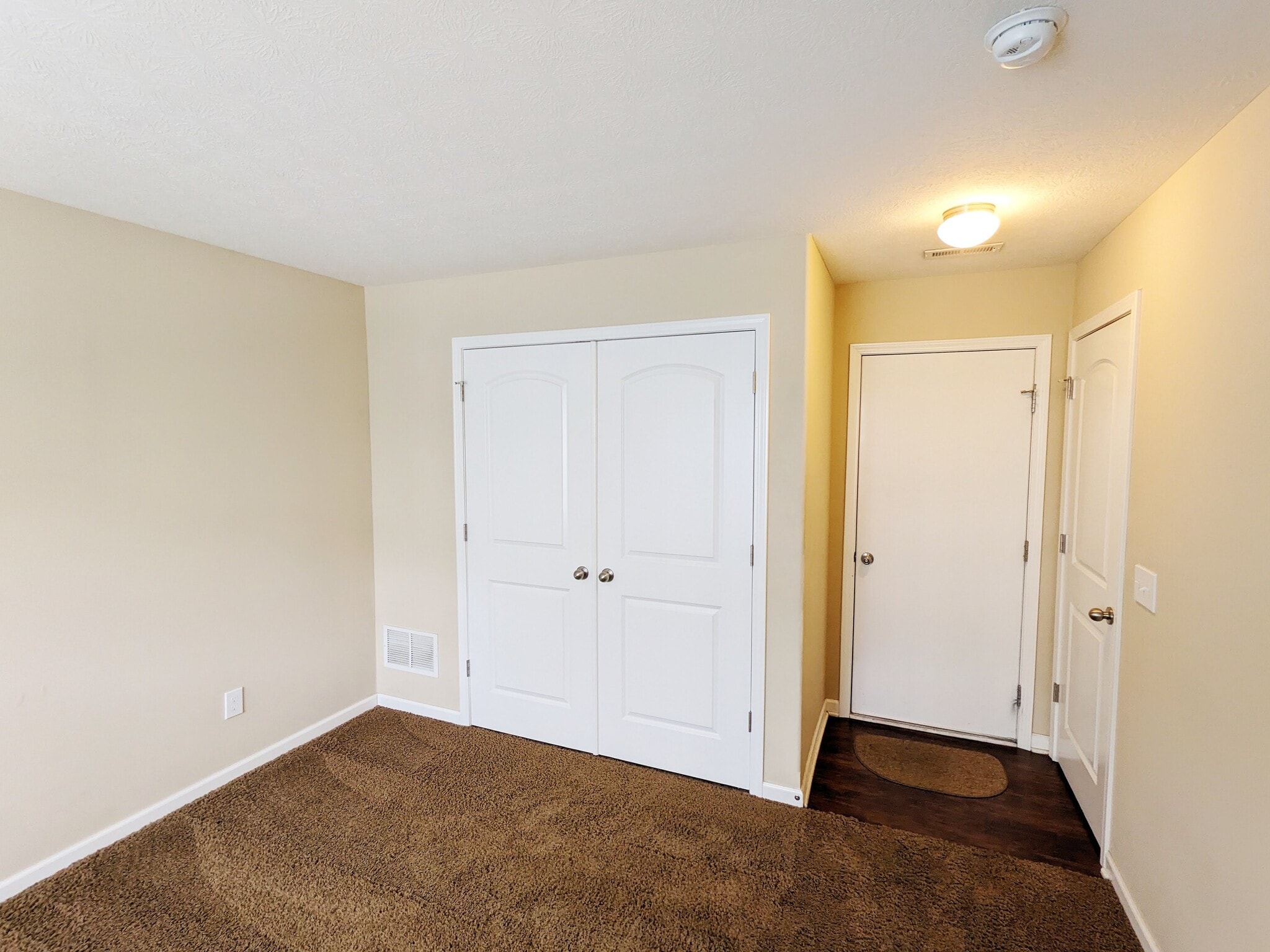 Building Photo - 1415 Bloomington Blvd
