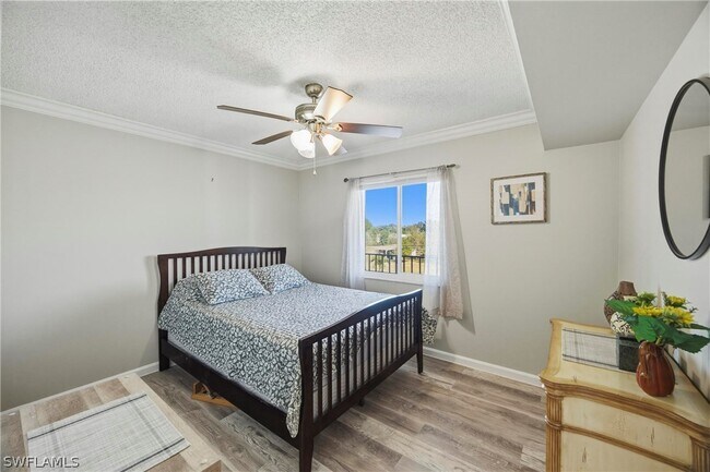 Building Photo - 1010 Manatee Rd