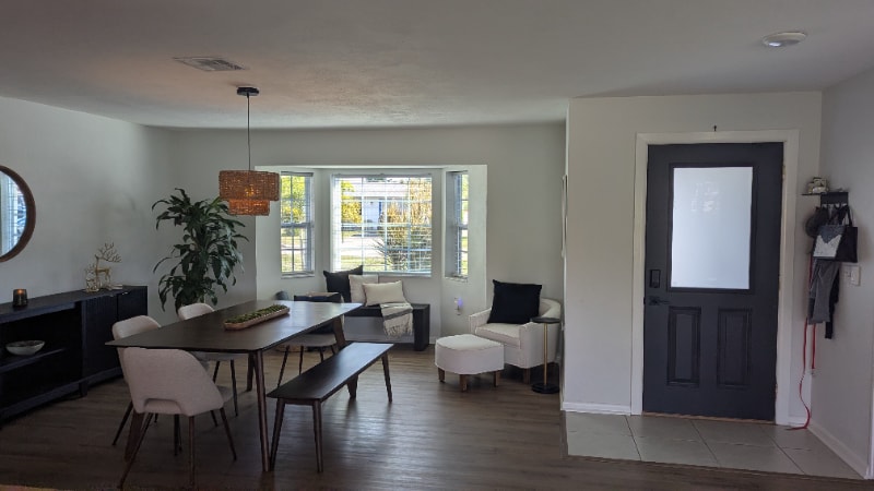 Building Photo - 173 Rotonda Cir