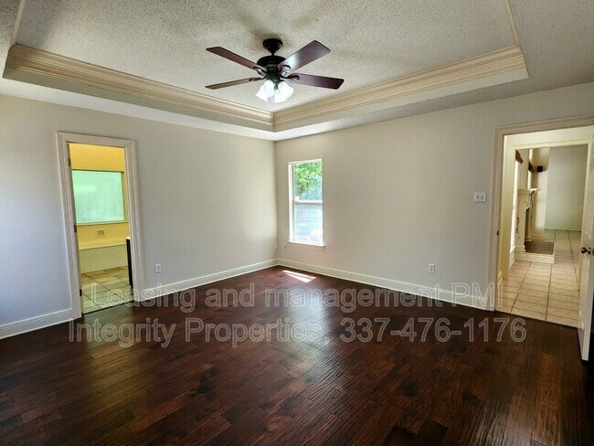 Building Photo - 411 Greenfield Dr