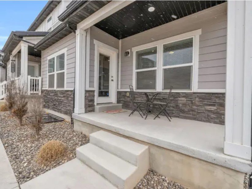 Building Photo - 4536 E Hurstbourne Dr