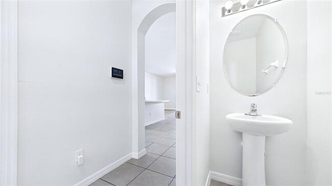 Building Photo - 710 Barclay Wood Dr